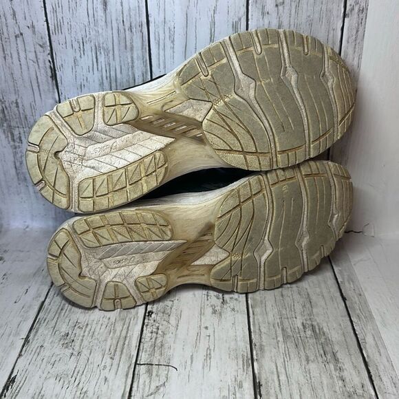 ASICS Women's GT-2000 8 size 9.5 Black 1012A940 Tokyo Laces Black - Picture 11 of 11